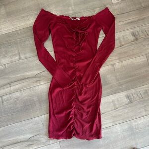 Long sleeve off the shoulder bodycon dress